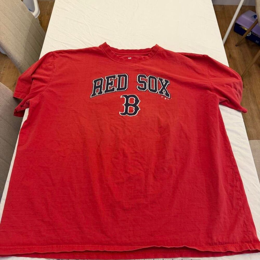 Mlb Men's Red T-shirt